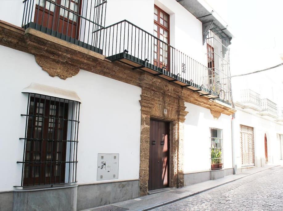 Fancy Apartment In A Historic House, Chiclana City Center By C. Dreams 치클라나 데 라 프론테라 외부 사진